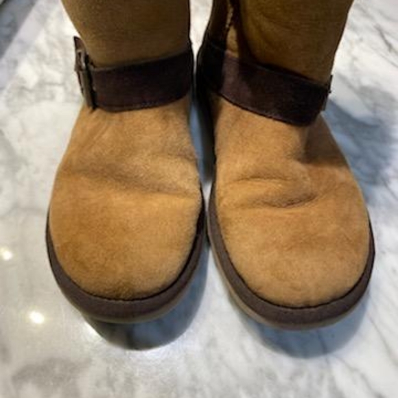 Ugg boots - Picture 8 of 9